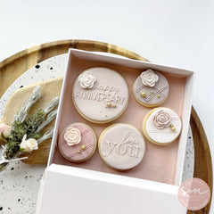 HAPPY ANNIVERSARY - Sarah Maddison Cookie Stamp