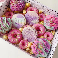 HAPPY BIRTHDAY - Sarah Maddison Cookie Stamp