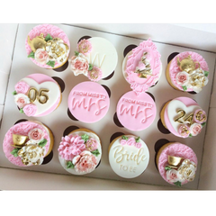 "FROM MISS TO MRS 104" Little Biskut Embosser
