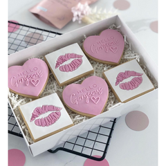 "LIPS 127" Little Biskut Embosser