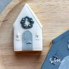 SMALL HOUSE STAMP & CUTTER - Sarah Maddison Cookie Stamp