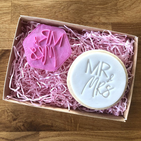 "MR & MRS" Cookie Stamp Lissie Lou
