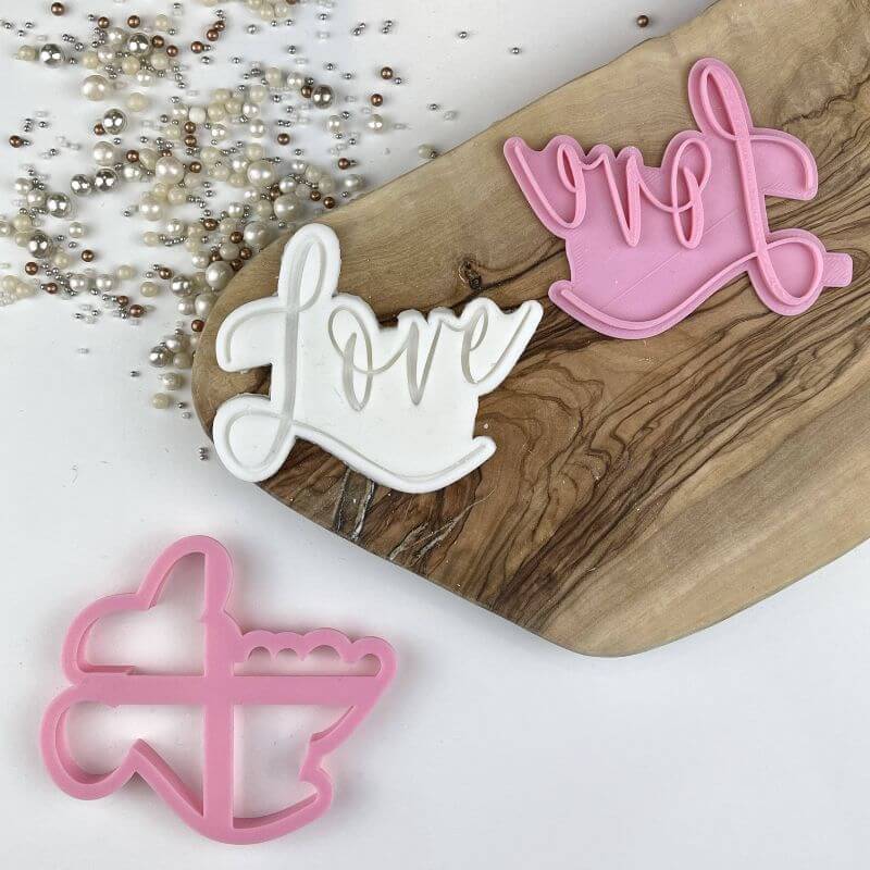 "LOVE IN FLORENCE FONT" Lissie Lou Cutter & Stamp