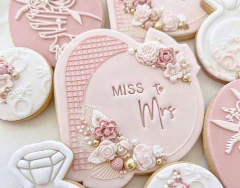ARCH FAN FLORAL - KUKI CREATIVE Stamp & Cutter