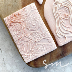 FEATHER PATTERN - Sarah Maddison Cookie Stamp