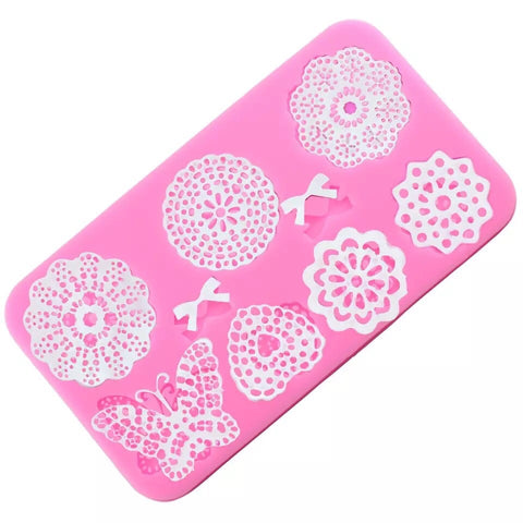 Lace Mat 1
