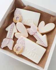 LOVE YOU MORE - Sarah Maddison Cookie Stamp