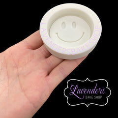 GROOVY Round Smiley Face