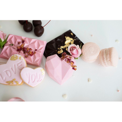 8ct Geometric Heart Mat